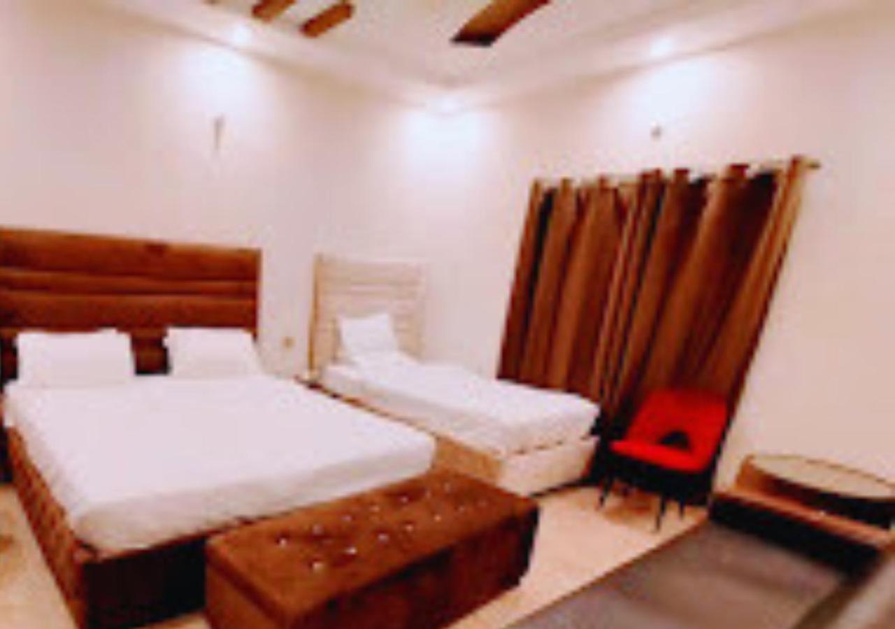 Hotel Day In Emporium Lahore Exterior foto